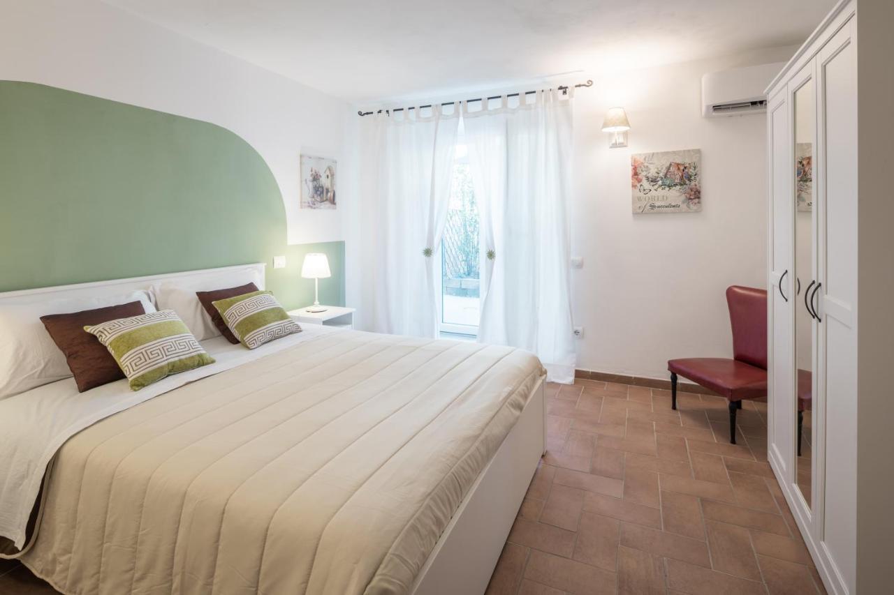 Bed and Breakfast La Crociata Сарцана Экстерьер фото