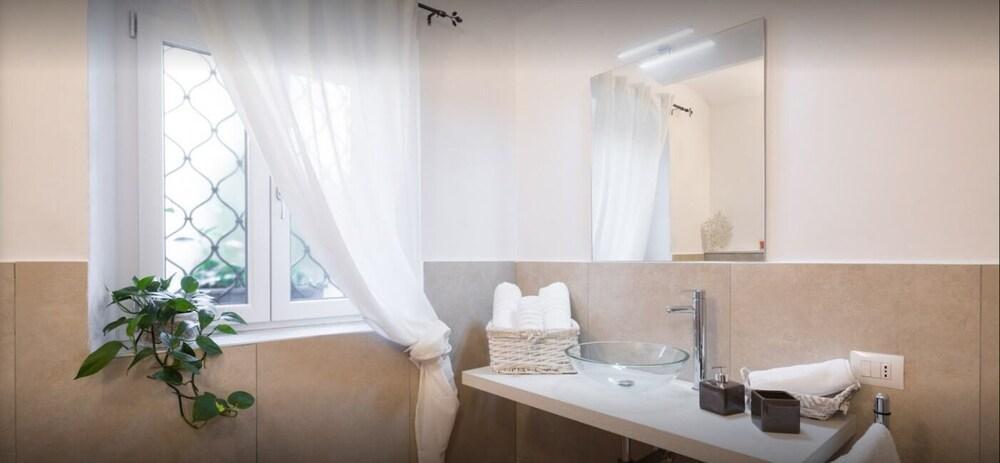 Bed and Breakfast La Crociata Сарцана Экстерьер фото